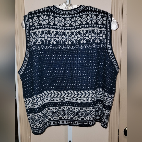 #056 JK America- Women's Knit Sweater Vest- Assorted Colors - Sz. 18W-20W - Picture 6 of 11